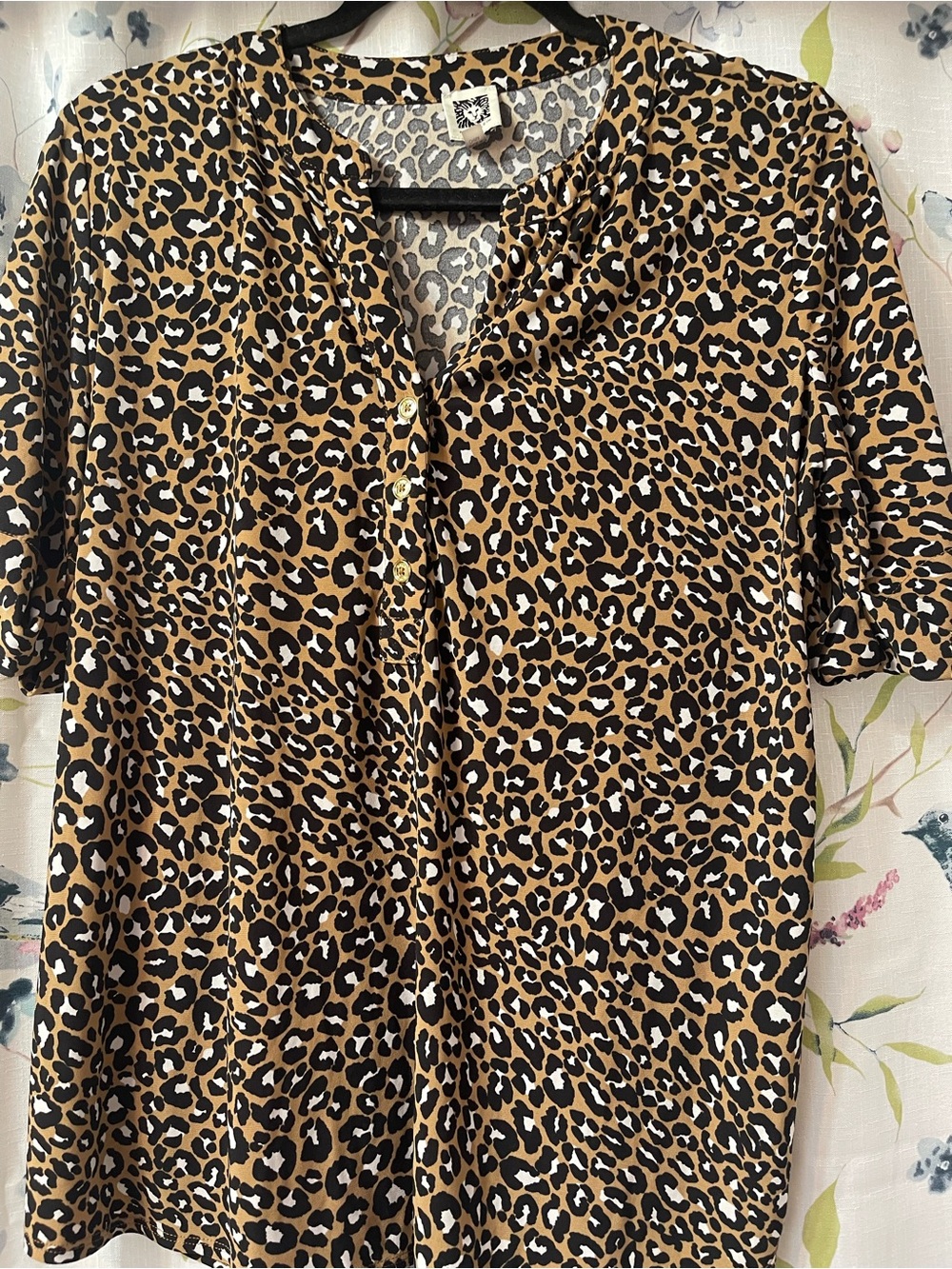 Anne Klein Leopard Print Button-Front Short Sleeve Top - Tan/Black/White